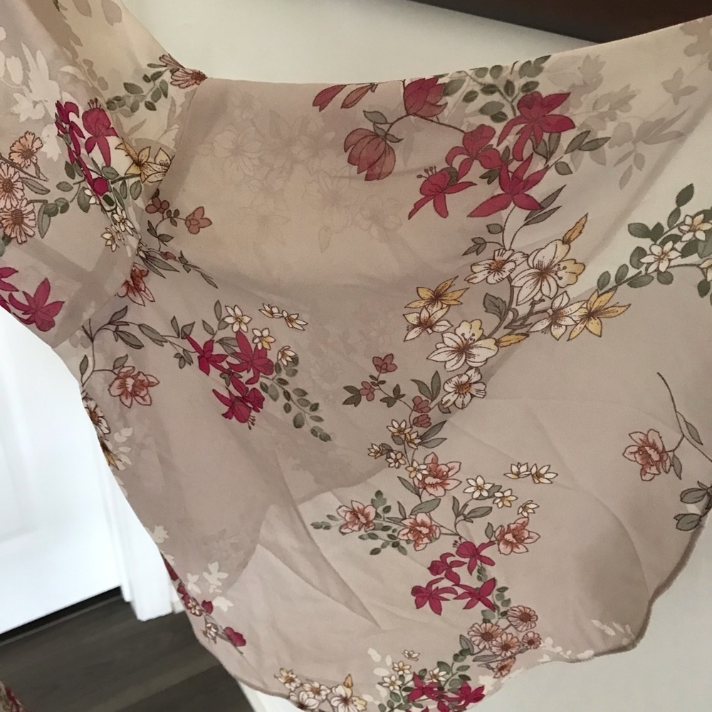 Flower Flow Dress - Picture 4 of 8